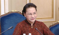 Nguyên Thi Kim Ngân assiste à une réunion au Conseil fédéral russe