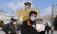 Covid-19 : Les voisins de l'Iran se protègent