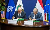 La Hongrie signe un achat massif de missiles aux États-Unis 