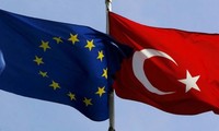 UE-Turquie: un réchauffement possible placé sous haute surveillance