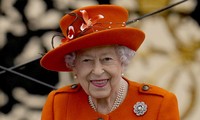 Covid-19: La reine Elizabeth II positive au SARS-CoV-2 avec des symptômes “légers“