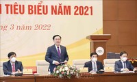 Le président de l’Assemblée nationale salue les médecins vietnamiens