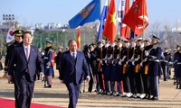 Nguyên Xuân Phuc termine sa visite d’État en République de Corée