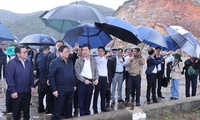 Pham Minh Chinh visite des chantiers à Phu Yên
