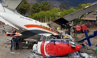 Népal: six morts dans un crash d’hélicoptère de tourisme