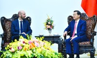 Dynamiser la coopération Vietnam-France dans le domaine de la fonction publique