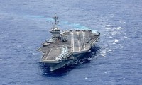 Les États-Unis envoient des porte-avions, des navires de guerre et des escadrons de chasse au Moyen-Orient
