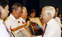 г.Хошимин присвоил звание «Мать-героиня Вьетнама» более чем 320 вьетнамским матерям