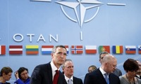 Россия и НАТО установили прямую горячую линию 