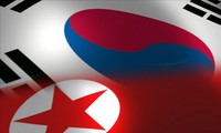 Две Кореи решили вместе отметить годовщину освобождения от оккупации