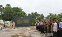 Вьетнамская диаспора в Лаосе отметила День инвалидов войны и павших фронтовиков