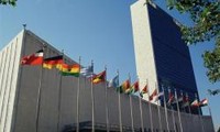 Cовбез ООН одобрил резолюцию по химоружию в Сирии 