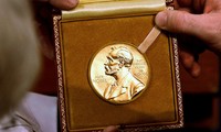 Лауреатами Нобелевской премии по медицине 2015 года стали ирландец, японец и китаянка