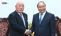 Нгуен Суан Фук принял советника премьер-министра Японии Исао Иджиму