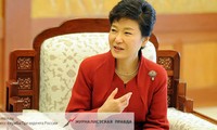 Конституционный суд РК открыл первое слушание по делу об импичменте президента Пак Кын Хе