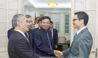 Вице-премьер Вьетнама Ву Дык Дам принял заместителя гендиректора КИА