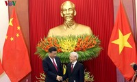 Китайские СМИ осветили визит Си Цзиньпина во Вьетнам