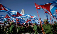 Dirigentes de Vietnam felicitan a homólogos cubanos por aniversario del triunfo de la revolución