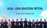 АСЕАН и Китай согласовали единственный документ, касающийся переговоров по СОС