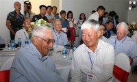 В Ханое прошла встреча между бывшими военными вьетнамскими и американскими лётчиками