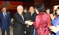 Нгуен Фу Чонг: Посольство СРВ в Лаосе должно успешно выполнять связующую роль между двумя странами