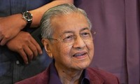 Временный премьер Малайзии предложил сформировать новый кабмин