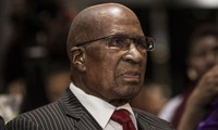 Эндрю Млангени – символ свободы и борьбы с расизмом в ЮАР скончался в возрасте 95 лет