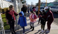 Детский фонд ООН призывает срочно вернуть детей в школы