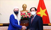 Вьетнам придает важное значение отношениям стратегического партнерства с Великобританией