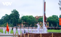 Cơ quan công sở, nhà dân đồng loạt treo cờ rủ Quốc tang Tổng Bí thư Nguyễn Phú Trọng