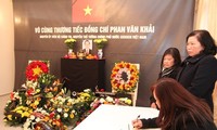 해외 친구들 및 베트남 교민사회, 판 반 카이 (Phan Van Khai) 전 총리 조문 