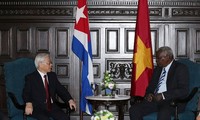 Nguyen Phu Trong 베트남 총서기장, Esteban Lazo Hernándes 쿠바 국회의장 회견