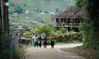 사진집: 따반 – 산 마을속의 거리