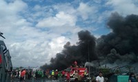 (인도네시아) 발리 섬의 항구, 대형 화재