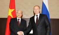 응우엔 푸 쫑(Nguyễn Phú Trọng) 베트남 총서기장: 베트남은 러시아와 전적으로 전략적 동반 관계를 강화하고 우선적으로 공고히 한다.