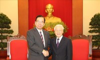 응우옌 푸 쫑 서기장-국가주석, 일본 공산당 대표단 접견