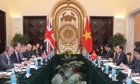 베트남 – 영국왕국 정치자문회의