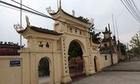 용이 웅비하는 탕롱(昇龍)의 웅장한 역사를 담고 있는 락티 당집(祠院)