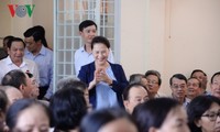 응우옌 티 낌 응언 국회의장, 베트남 껀터시 퐁띠엔현 유권자들 만나