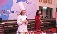 Vua đầu bếp gốc Việt dạy sinh viên làm bánh Pháp