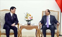 Thủ tướng Nguyễn Xuân Phúc tiếp Thống đốc tỉnh Chiba, Nhật Bản