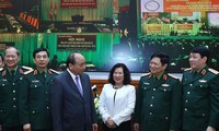 Thủ tướng Nguyễn Xuân Phúc nhấn mạnh tinh thần kết hợp phát triển kinh tế với quốc phòng