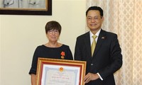 Trao Huân chương Hữu nghị cho cựu Đại sứ Bỉ tại Việt Nam