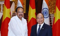 Thủ tướng Nguyễn Xuân Phúc tiếp Phó Tổng thống Ấn Độ