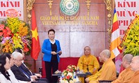 Chủ tịch Quốc hội Nguyễn Thị Kim Ngân thăm và chúc mừng Hội đồng Trị sự Trung ương Giáo hội Phật giáo Việt Nam