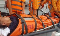 Cứu nạn khẩn cấp thuyền viên người Philippines bị tai biến trên biển