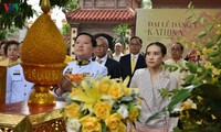 Đại lễ dâng y Kathina do Quốc vương Thái Lan cúng dường