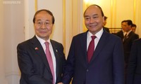 Thủ tướng Nguyễn Xuân Phúc tiếp Chủ tịch Hội Hữu nghị Hàn – Việt