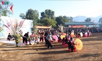 Sôi nổi các hoạt động trong ngày hội giao lưu văn hoá dân tộc Mông tại tỉnh Điện Biên