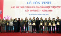 Tôn vinh các tri thức tiêu biểu của Tổng hội Y học Việt Nam